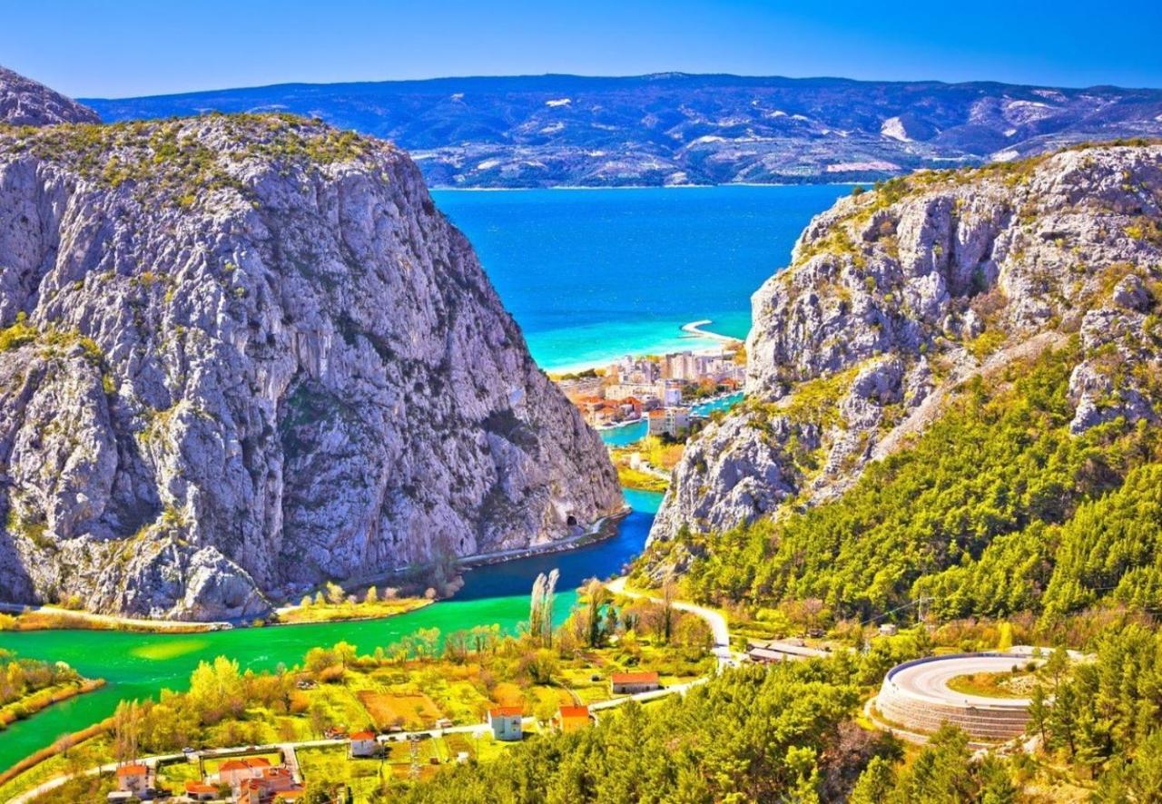 Apartments & Restaurant Galeb Marusici  المظهر الخارجي الصورة