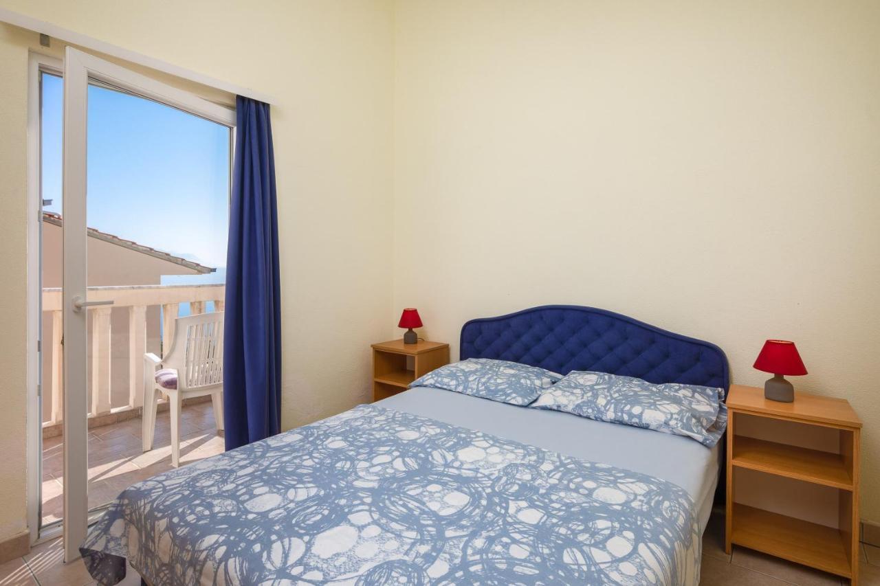 Apartments & Restaurant Galeb Marusici  المظهر الخارجي الصورة