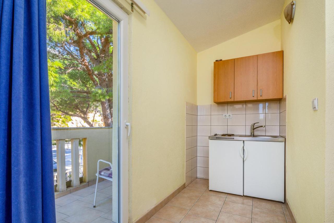 Apartments & Restaurant Galeb Marusici  المظهر الخارجي الصورة