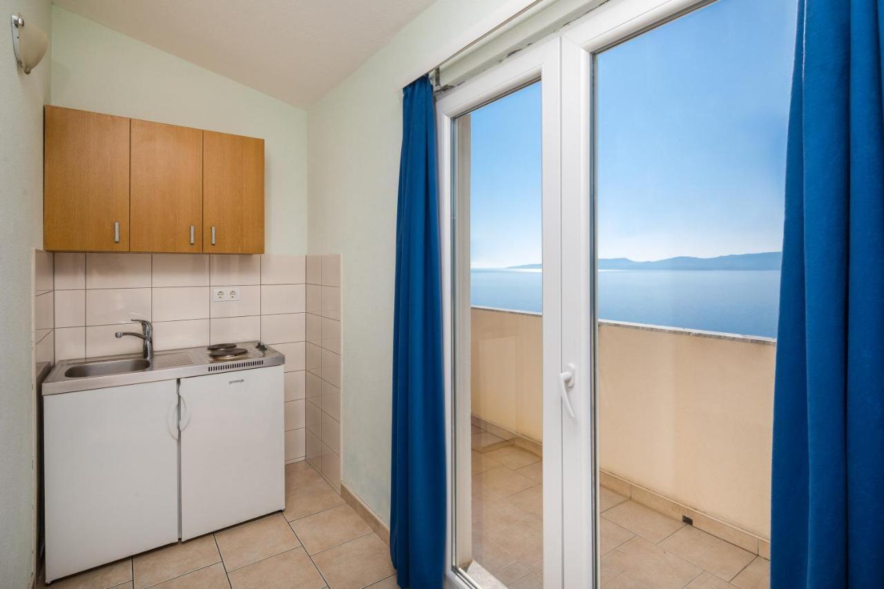 Apartments & Restaurant Galeb Marusici  المظهر الخارجي الصورة