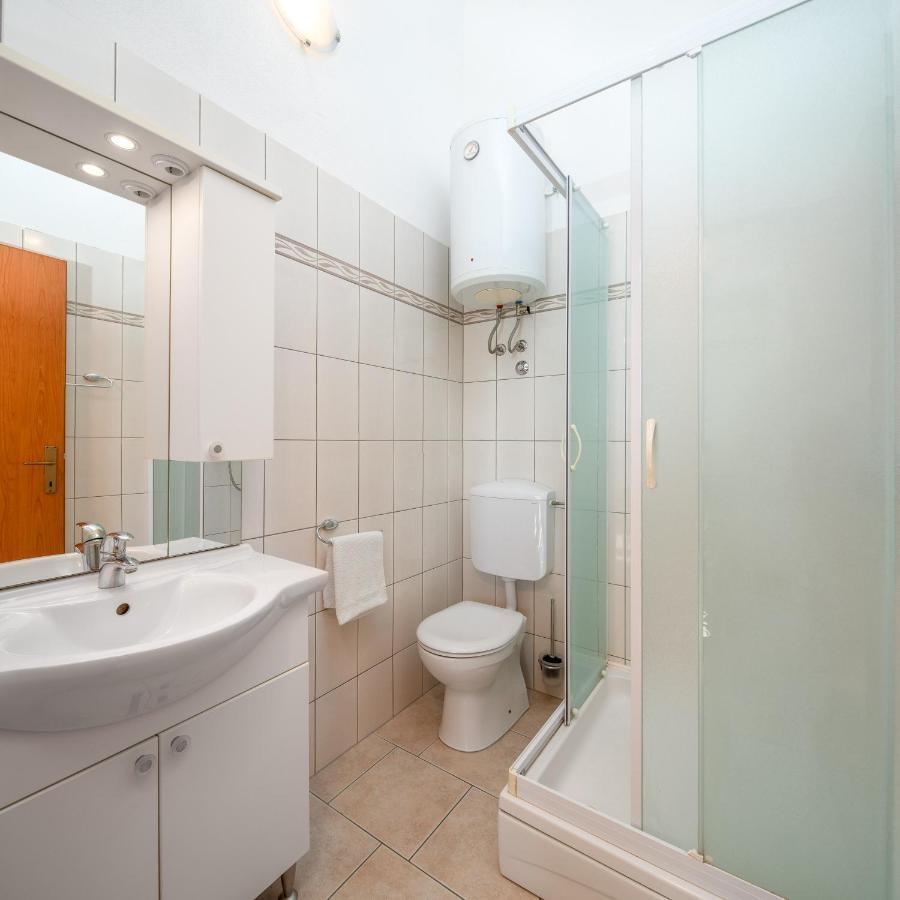 Apartments & Restaurant Galeb Marusici  المظهر الخارجي الصورة