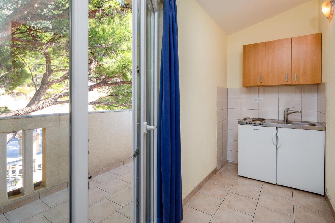 Apartments & Restaurant Galeb Marusici  المظهر الخارجي الصورة