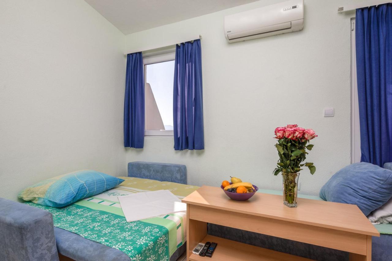 Apartments & Restaurant Galeb Marusici  المظهر الخارجي الصورة